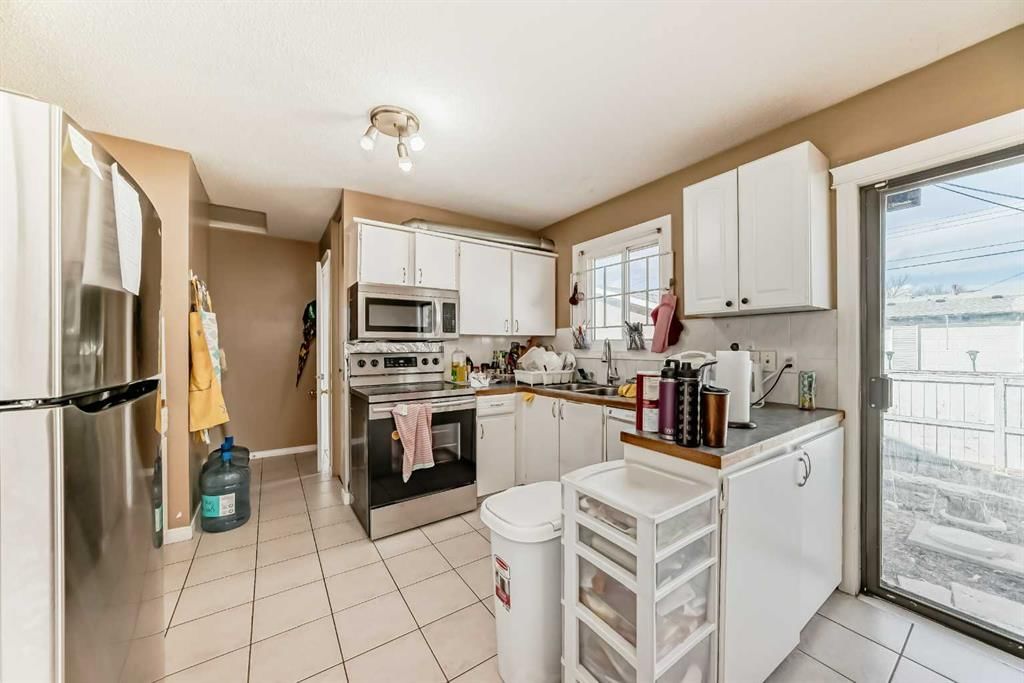 659 Maryvale Way NE, Calgary — photo 5 of 30