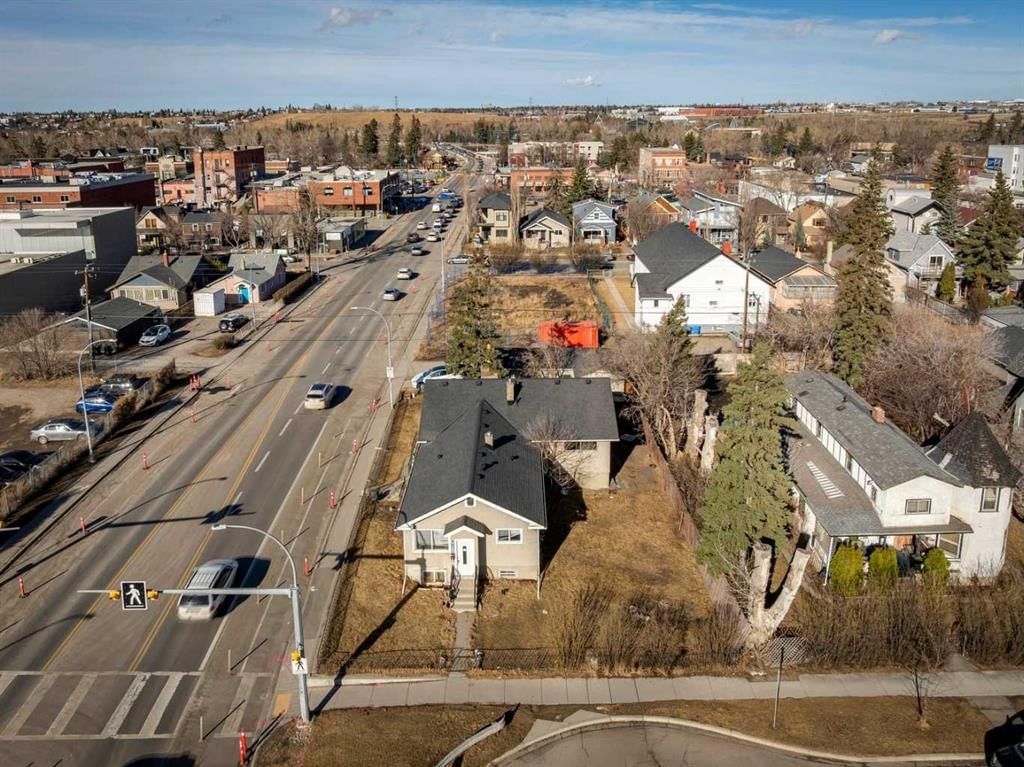 1302 11 Avenue SE, Calgary — photo 3 of 19
