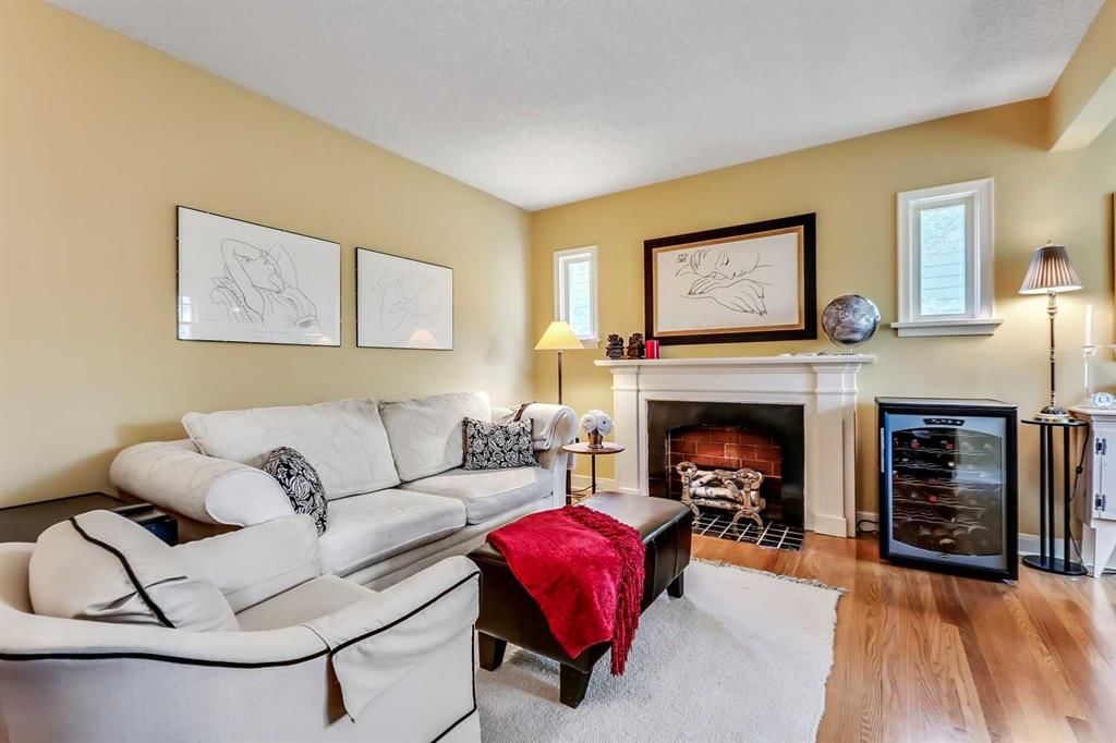 409 12 Avenue NW, Calgary — photo 3 of 42