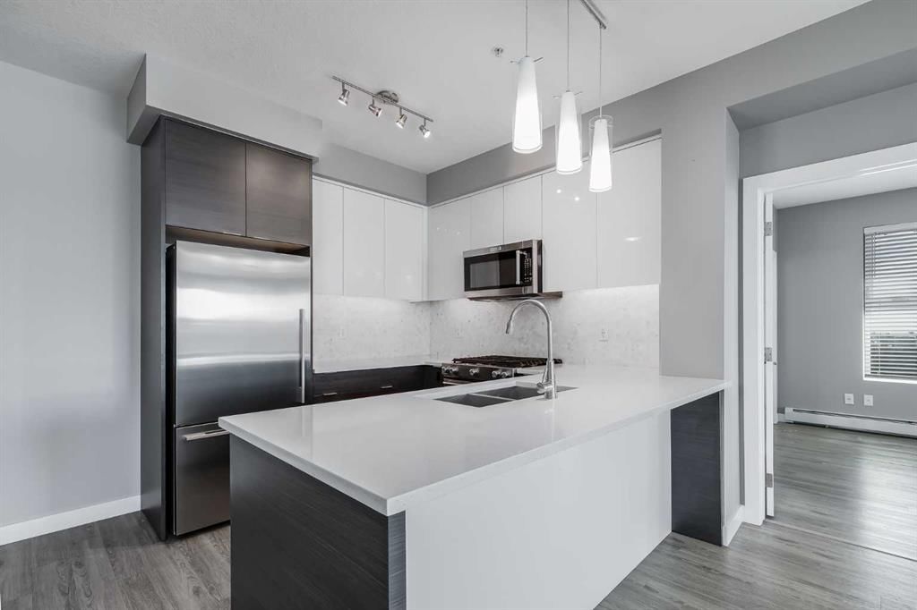 1315, 95 Burma Star Road SW, Calgary — photo 2 of 33