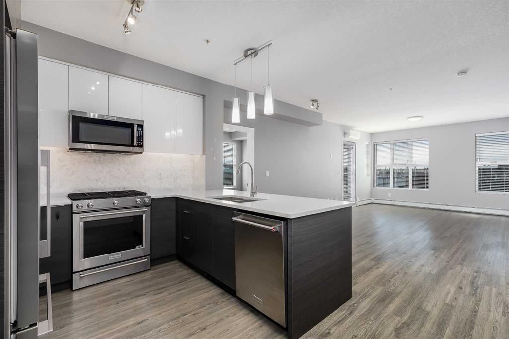 1315, 95 Burma Star Road SW, Calgary — photo 4 of 33