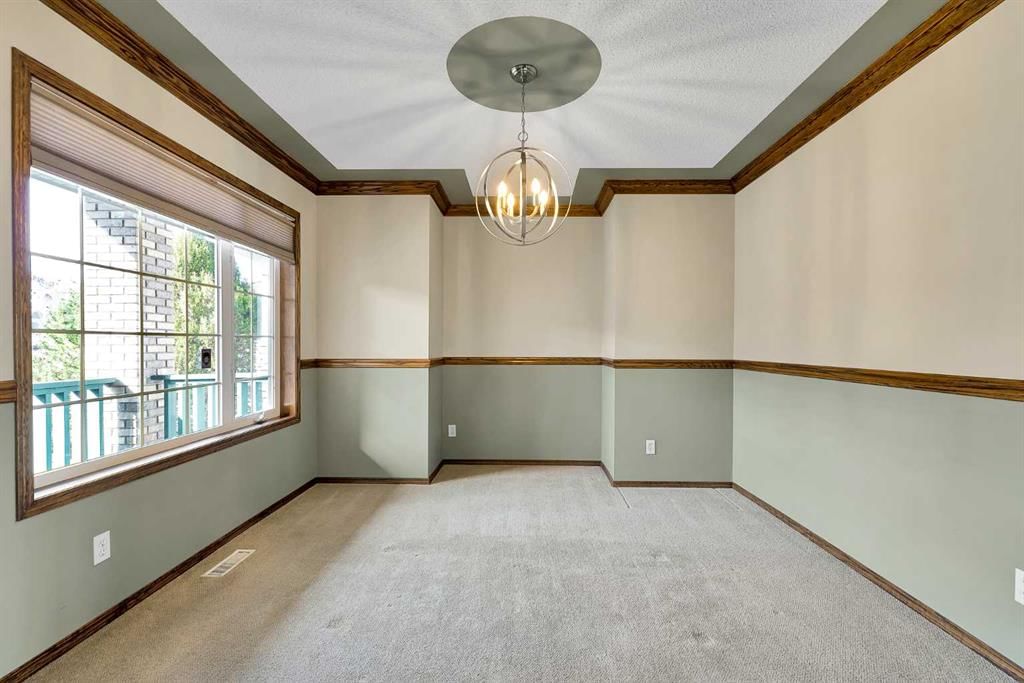 271 Edgebrook Park NW, Calgary — photo 4 of 44