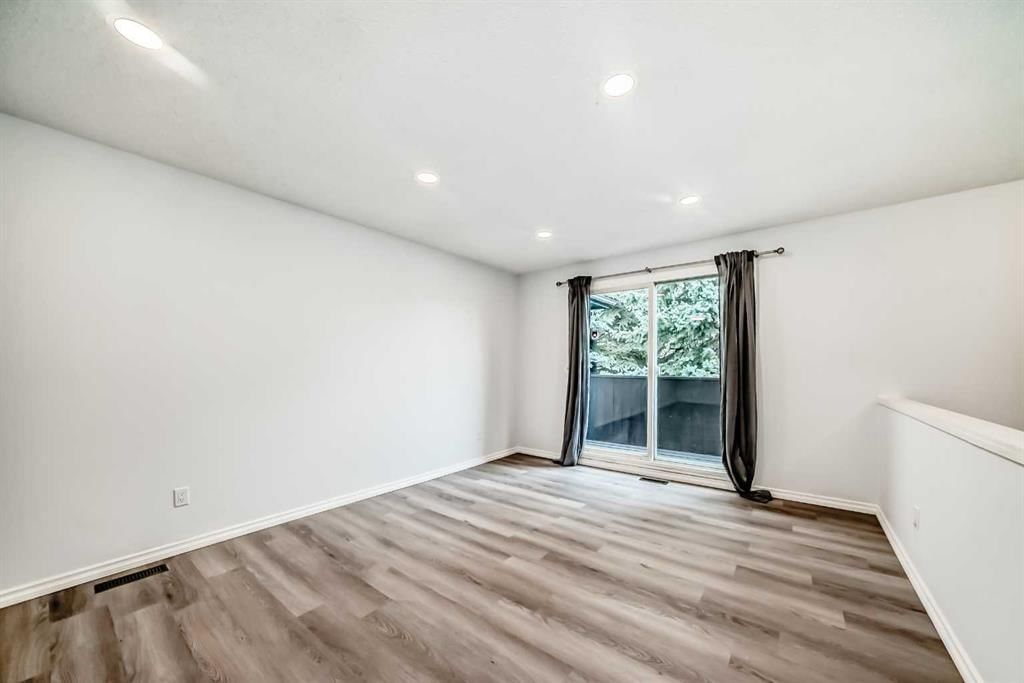 81 Bearberry Close NW, Calgary — photo 4 of 40