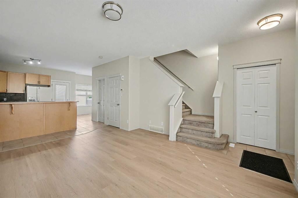 2901, 111 Tarawood Lane NE, Calgary — photo 3 of 19