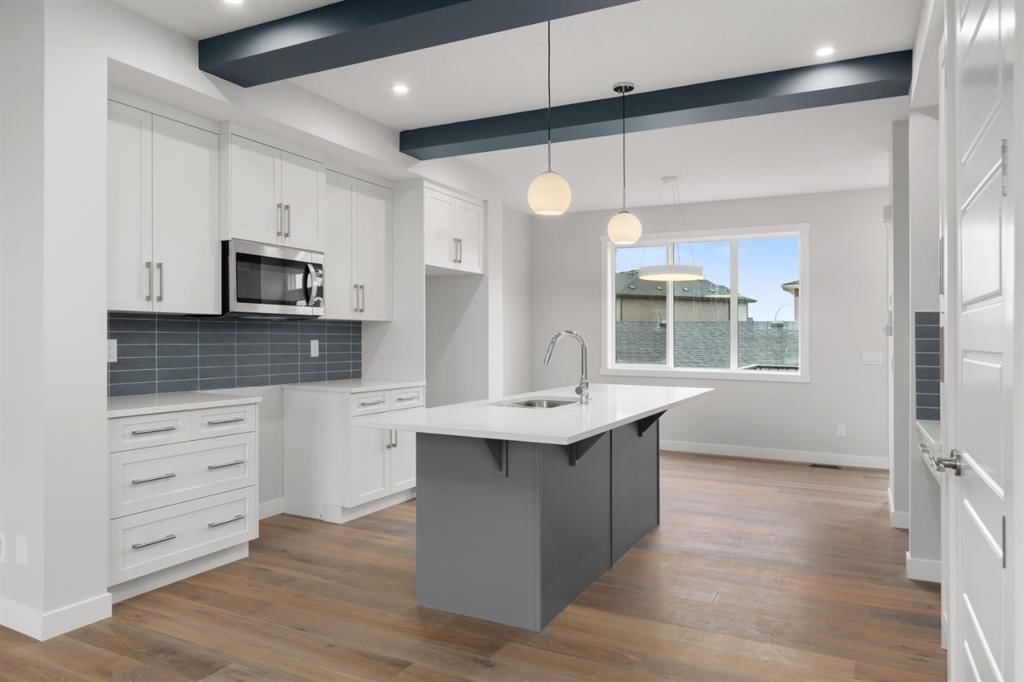 37 Sora Gate SE, Calgary — photo 4 of 11