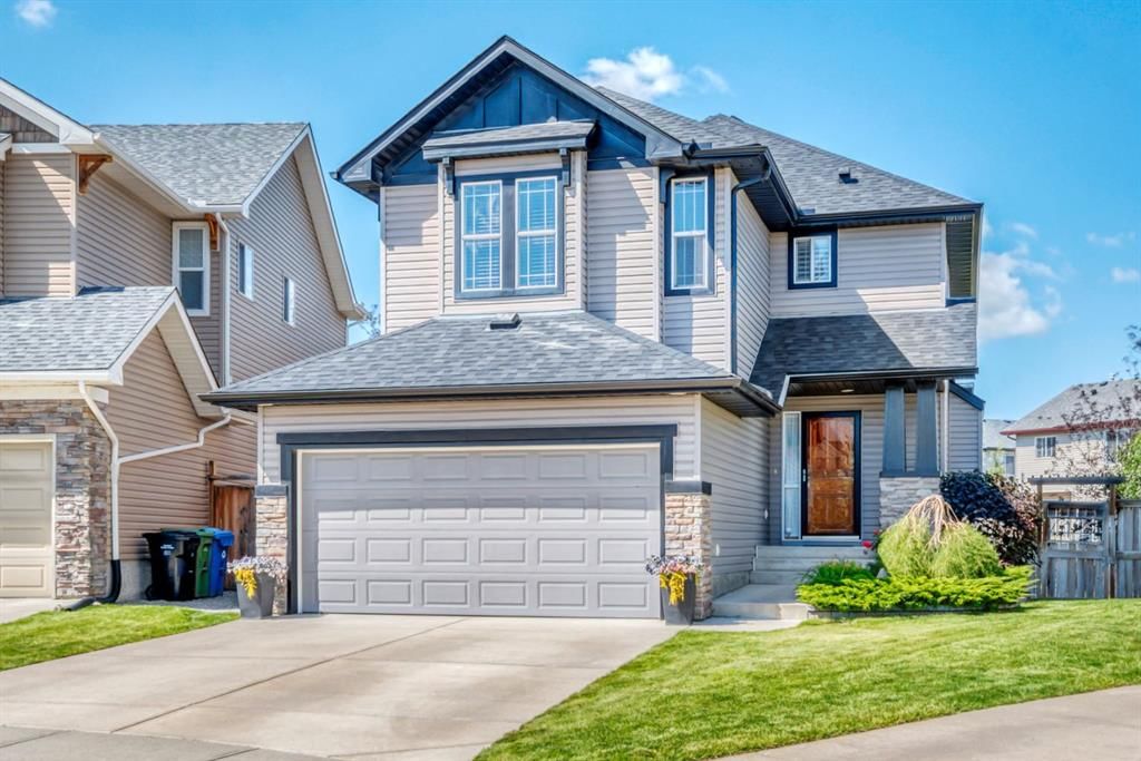 32 Everhollow Crescent SW, Calgary — main listing photo