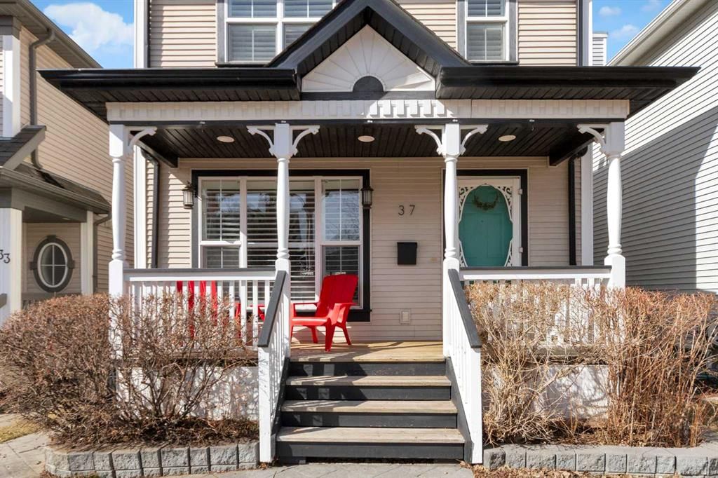 37 Prestwick Rise SE, Calgary — photo 2 of 32