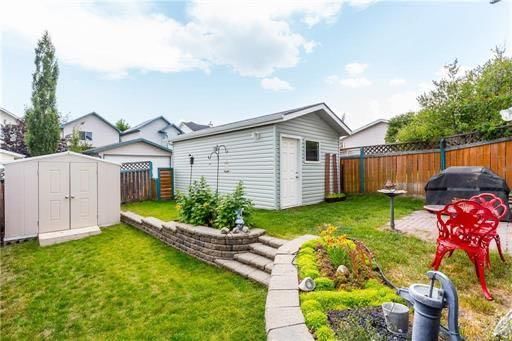 149 Hidden Ranch Road NW, Calgary — photo 4 of 19