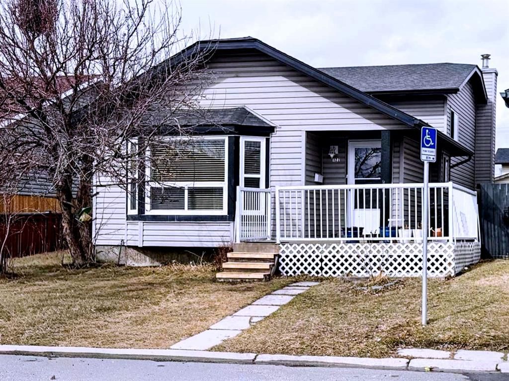 127 Whitehaven Road NE, Calgary — photo 2 of 25