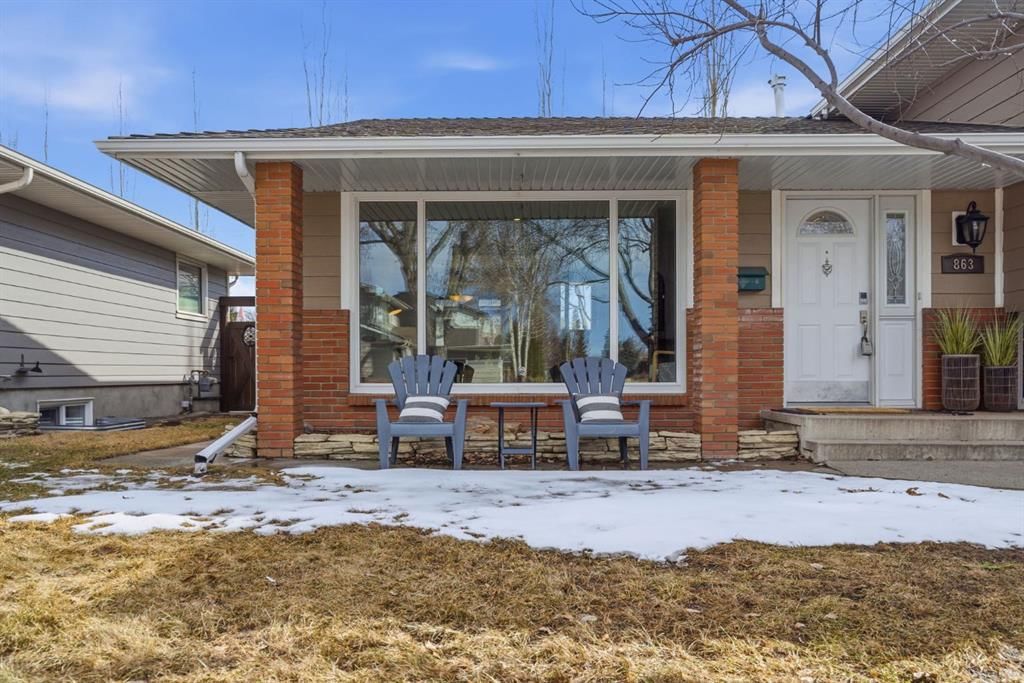 863 Lake Lucerne Drive SE, Calgary — photo 2 of 50
