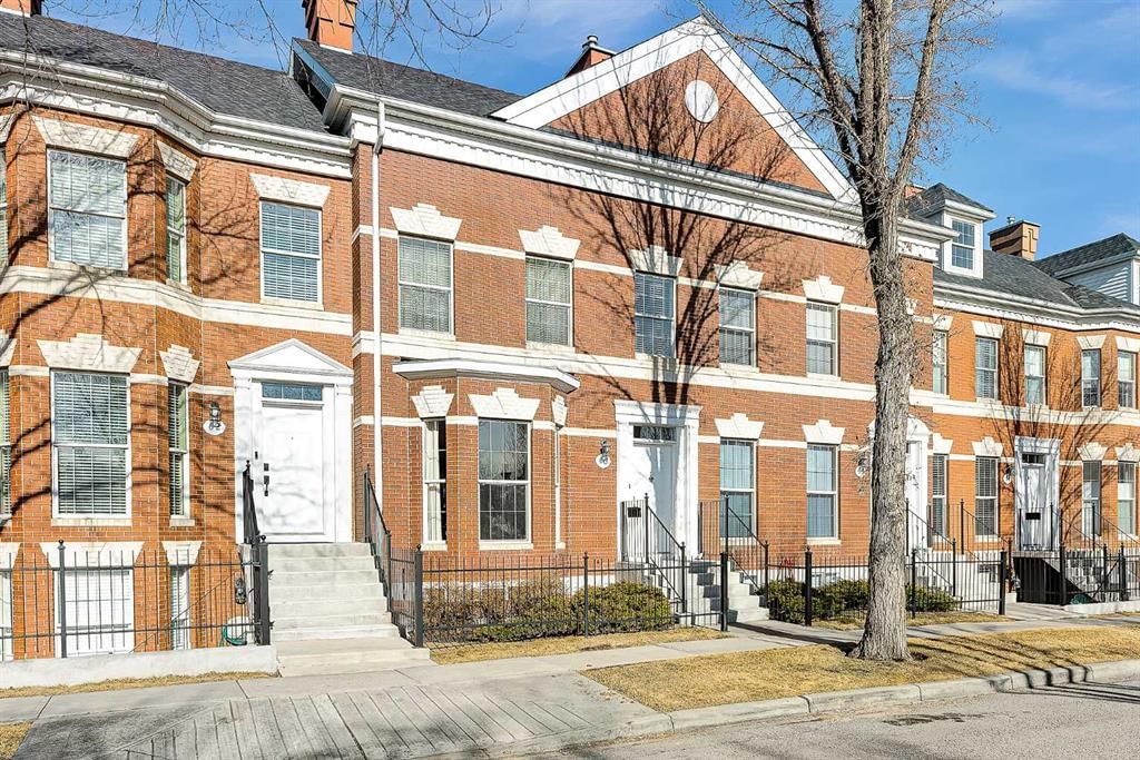 60 Inverness Square SE, Calgary — main listing photo