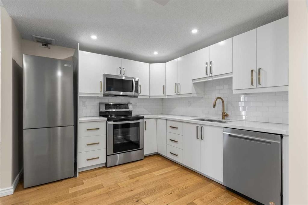 206, 1011 12 Avenue SW, Calgary — photo 3 of 19