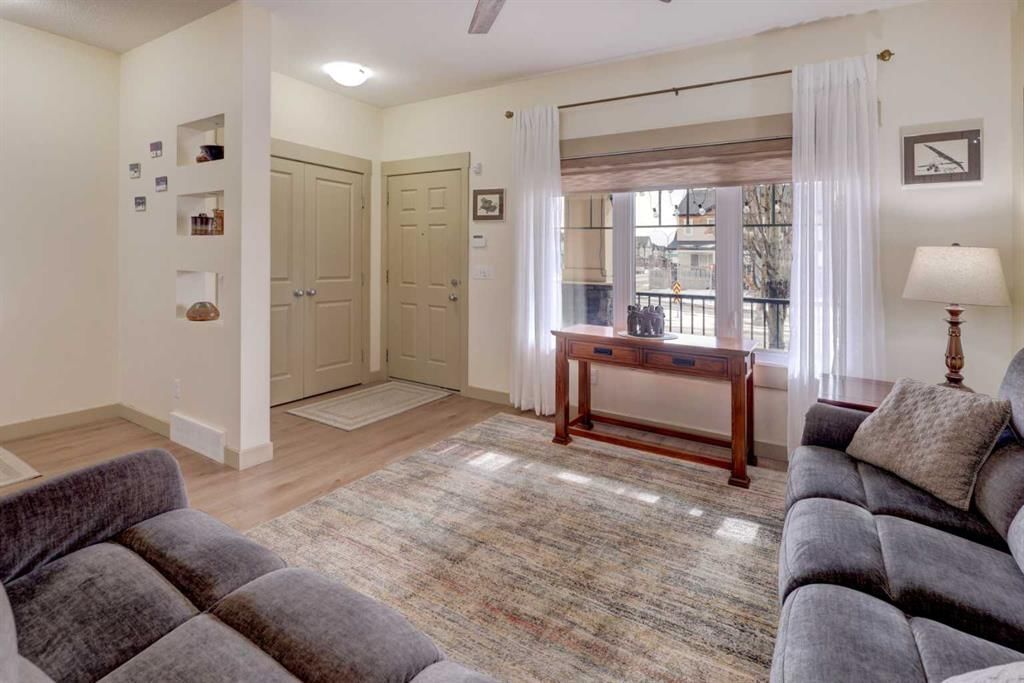 380 Skyview Ranch Road NE, Calgary — photo 3 of 33