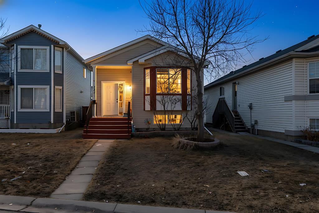 232 Martin Crossing Way NE, Calgary — photo 2 of 39
