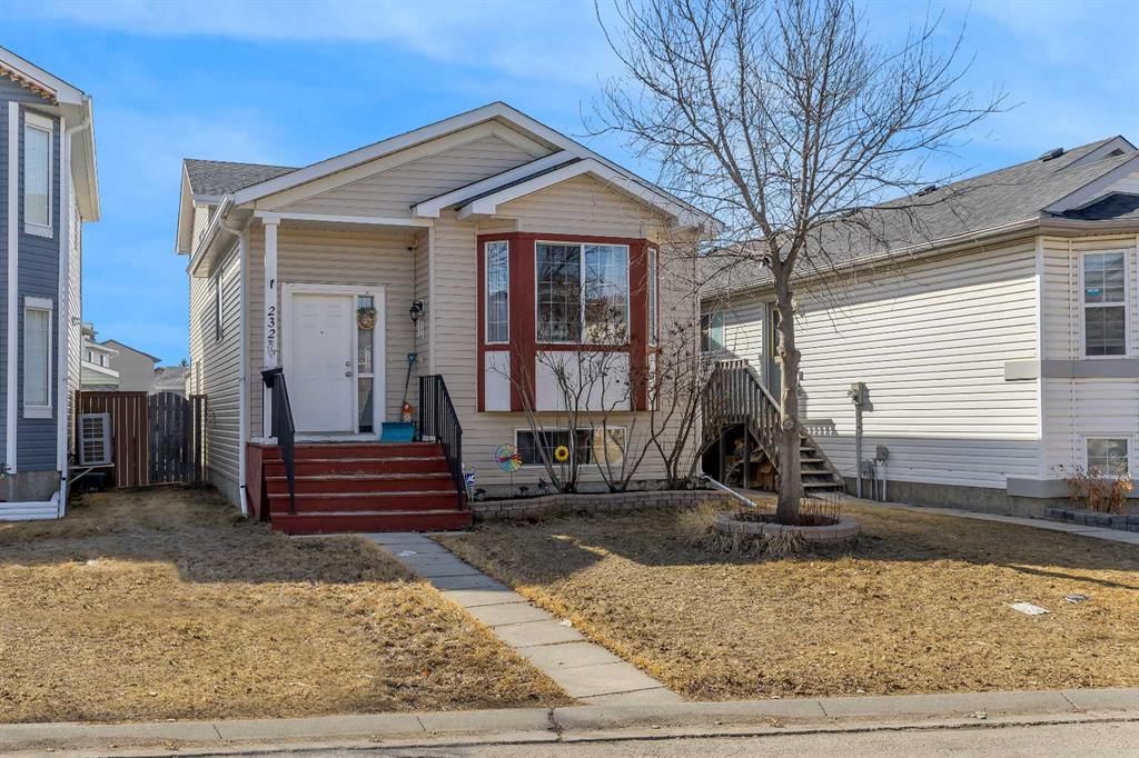 232 Martin Crossing Way NE, Calgary — photo 4 of 39