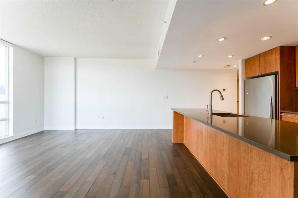 708, 1118 12 Avenue SW, Calgary — photo 3 of 44