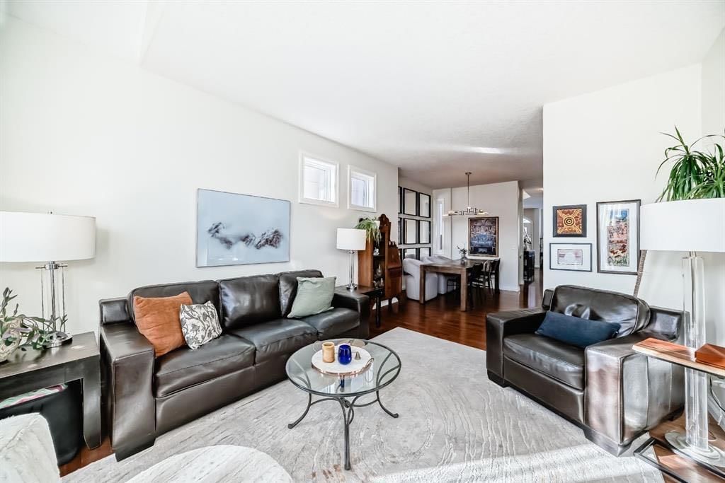 1436 41 Street SW, Calgary — photo 4 of 33