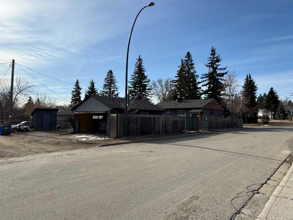 3232 Morley Trail NW, Calgary — photo 5 of 8
