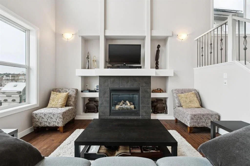248 Copperpond Circle SE, Calgary — photo 3 of 42