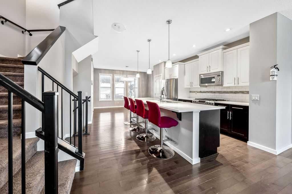 37 Marquis Common SE, Calgary — photo 4 of 50
