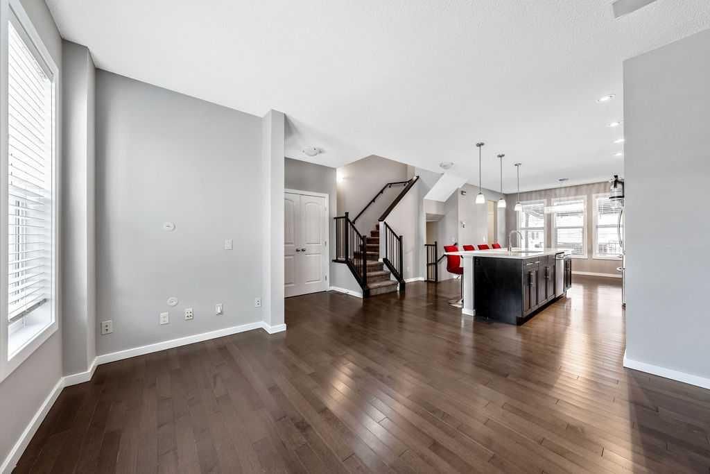37 Marquis Common SE, Calgary — photo 5 of 50