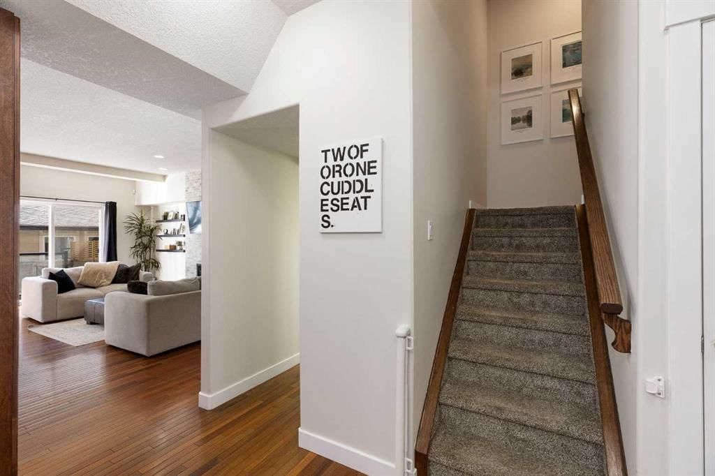 2, 808 4 Street NE, Calgary — photo 5 of 49