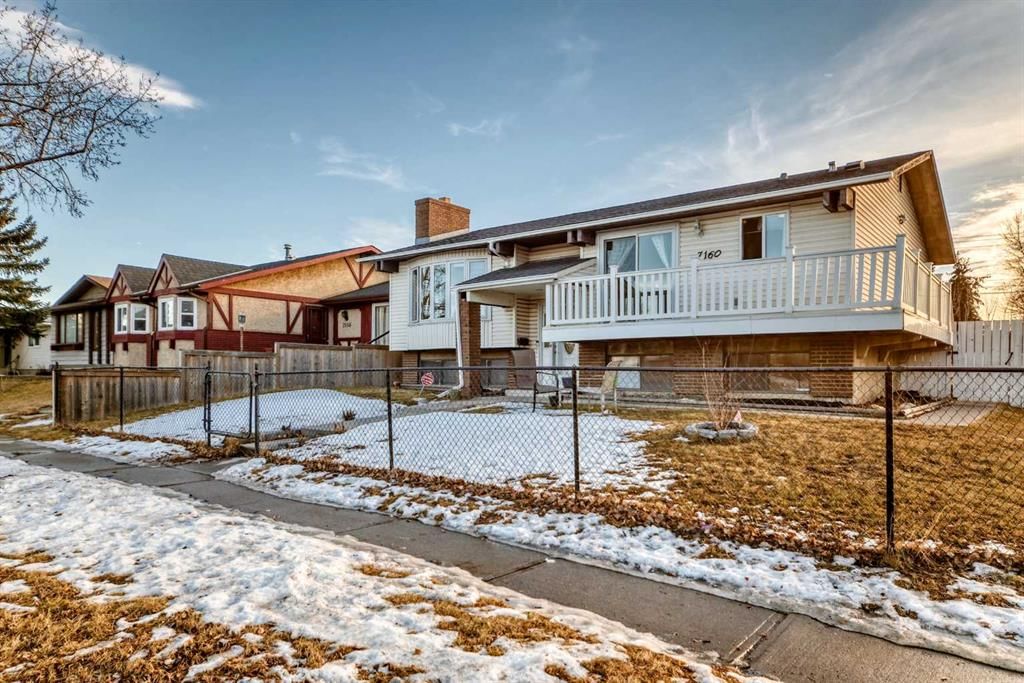 7160 Temple Drive NE, Calgary — photo 3 of 42