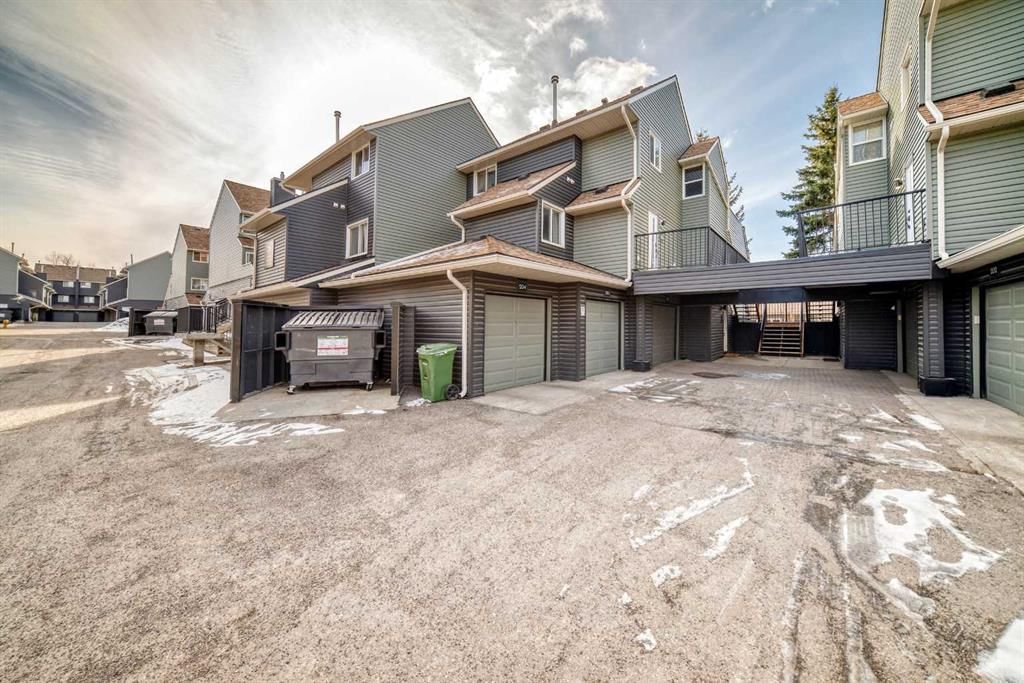 103, 26 Glamis Green SW, Calgary — photo 2 of 45