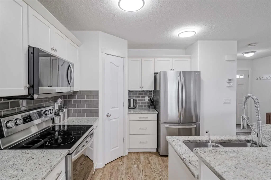52 Autumn Court SE, Calgary — main listing photo