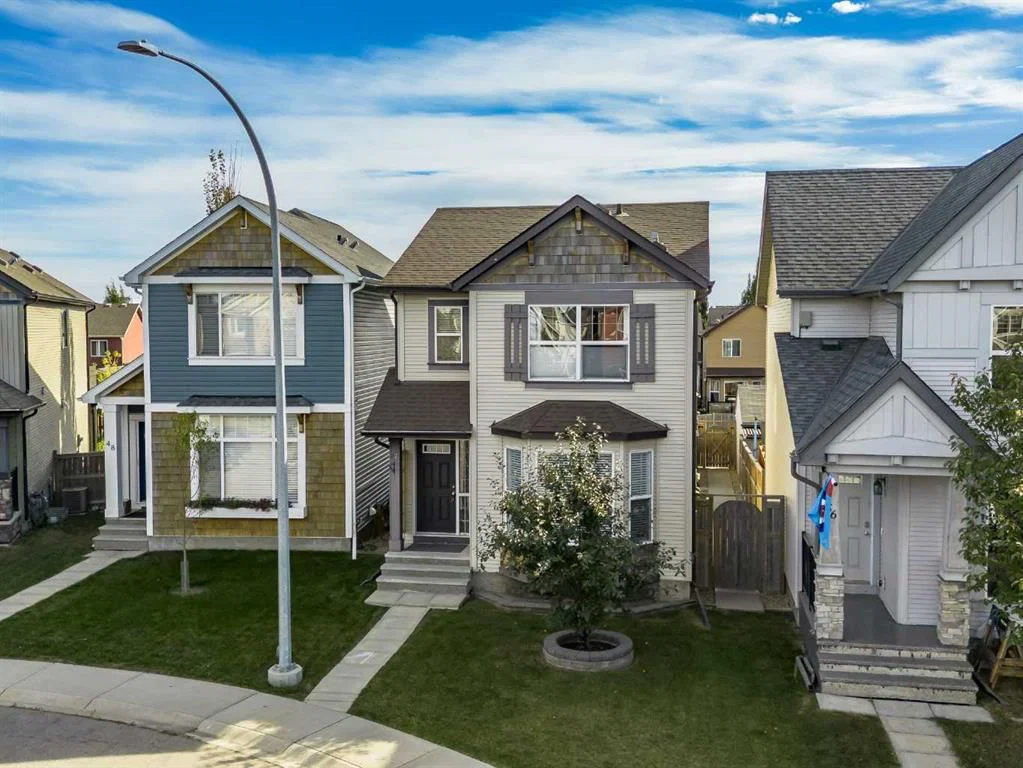 52 Autumn Court SE, Calgary — photo 2 of 50