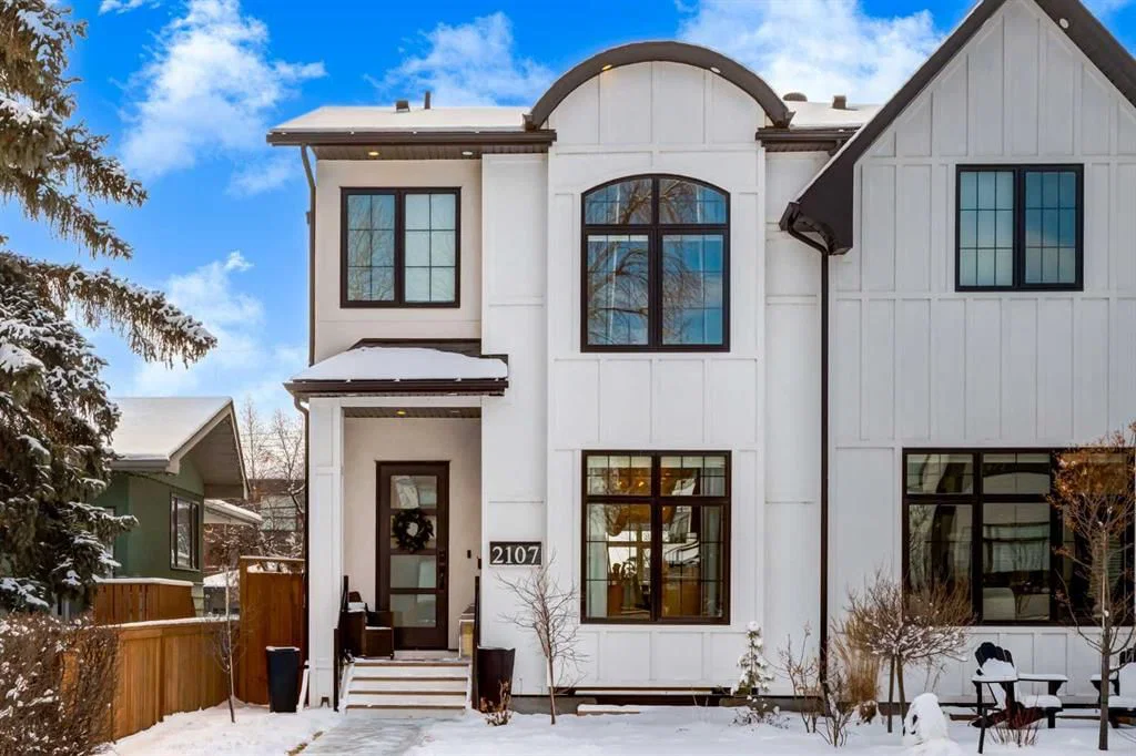 2107 52 Avenue SW, Calgary — main listing photo