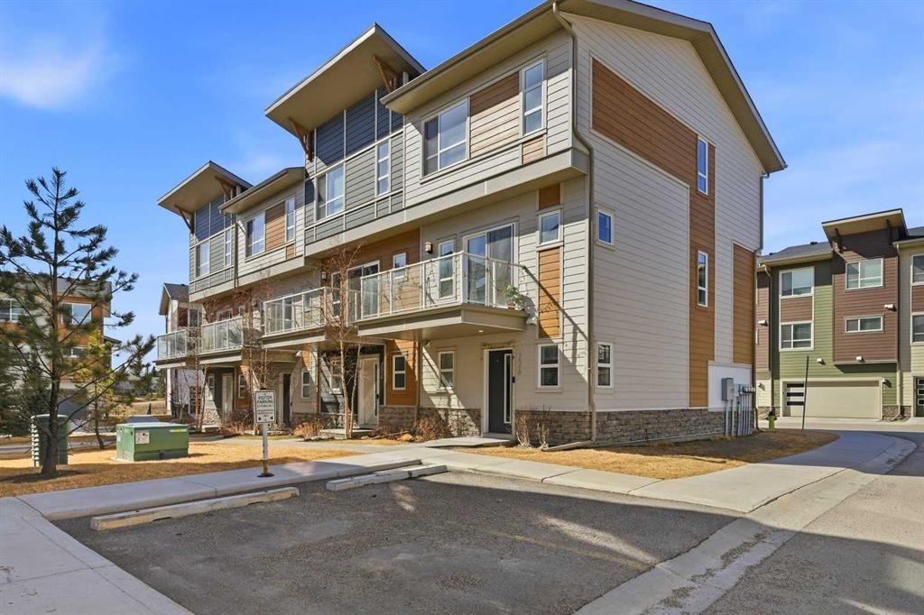 226 Harvest Grove Walk NE, Calgary — photo 2 of 47