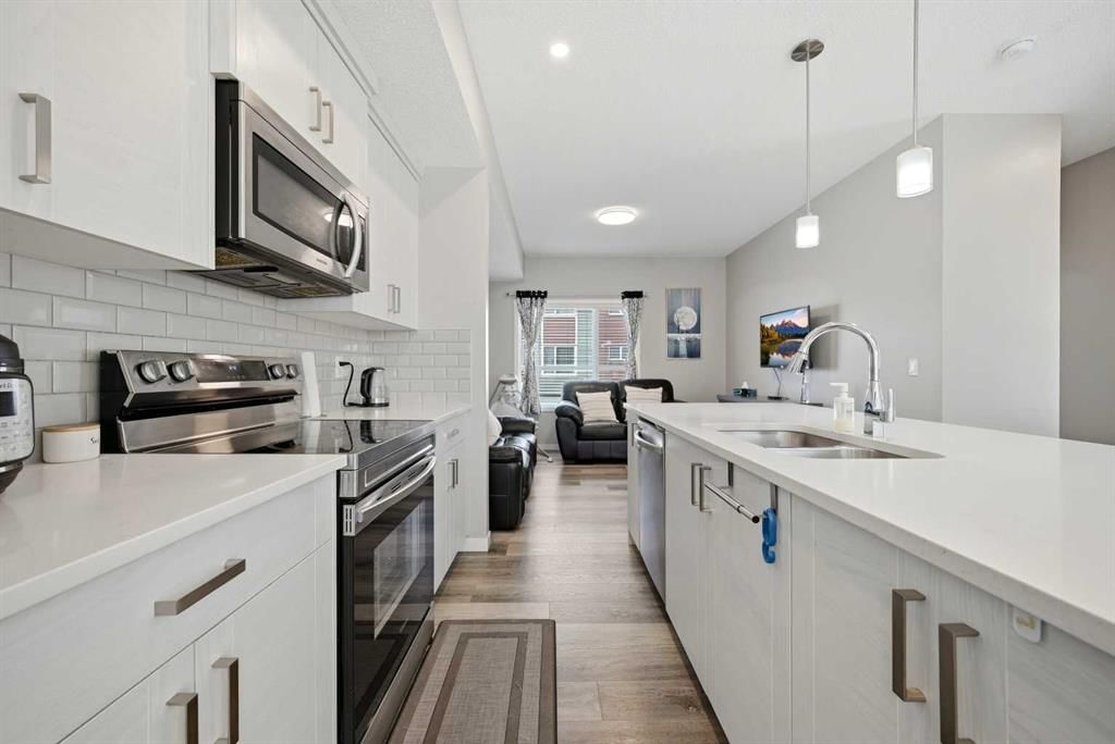 226 Harvest Grove Walk NE, Calgary — photo 5 of 47