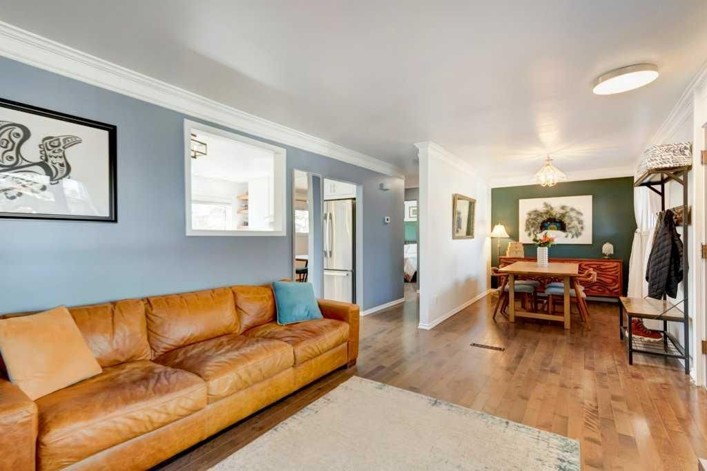 81 Healy Drive SW, Calgary — photo 5 of 40