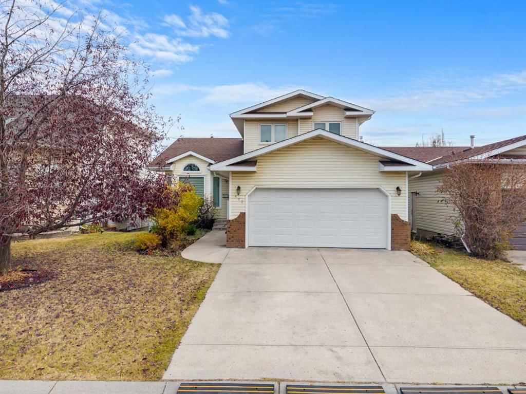412 Hawkland Place NW, Calgary — main listing photo