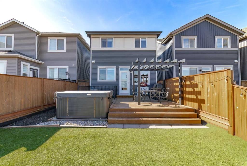 319 Belmont Heath SW, Calgary — photo 4 of 31