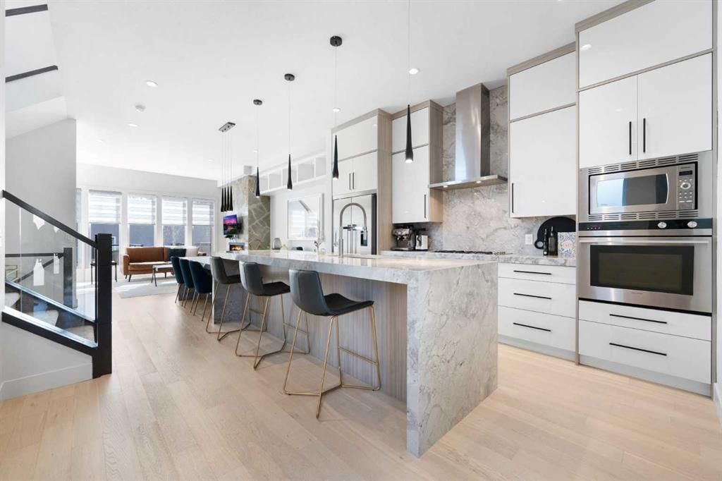 231 12 Avenue NE, Calgary — photo 3 of 41