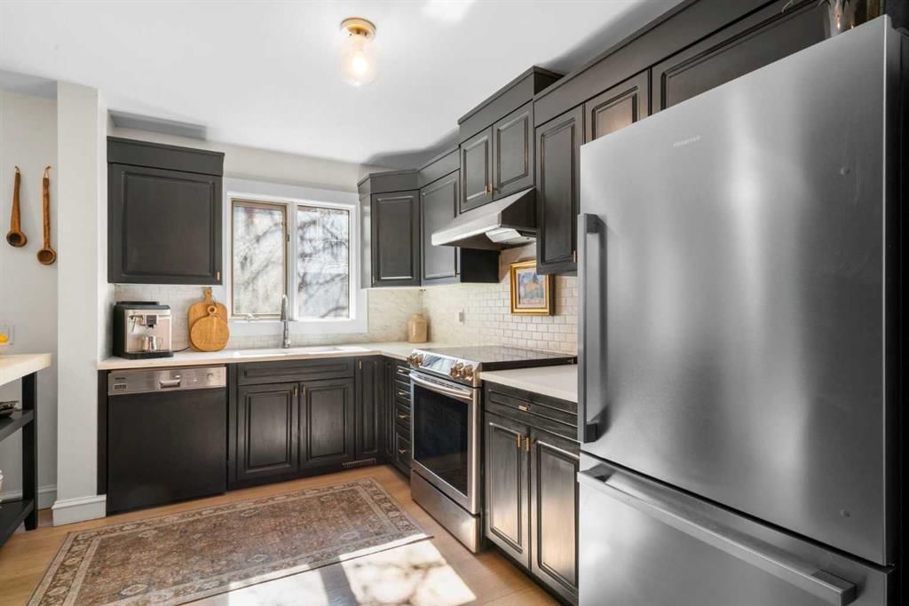 3, 1339 14 Avenue SW, Calgary — photo 4 of 38