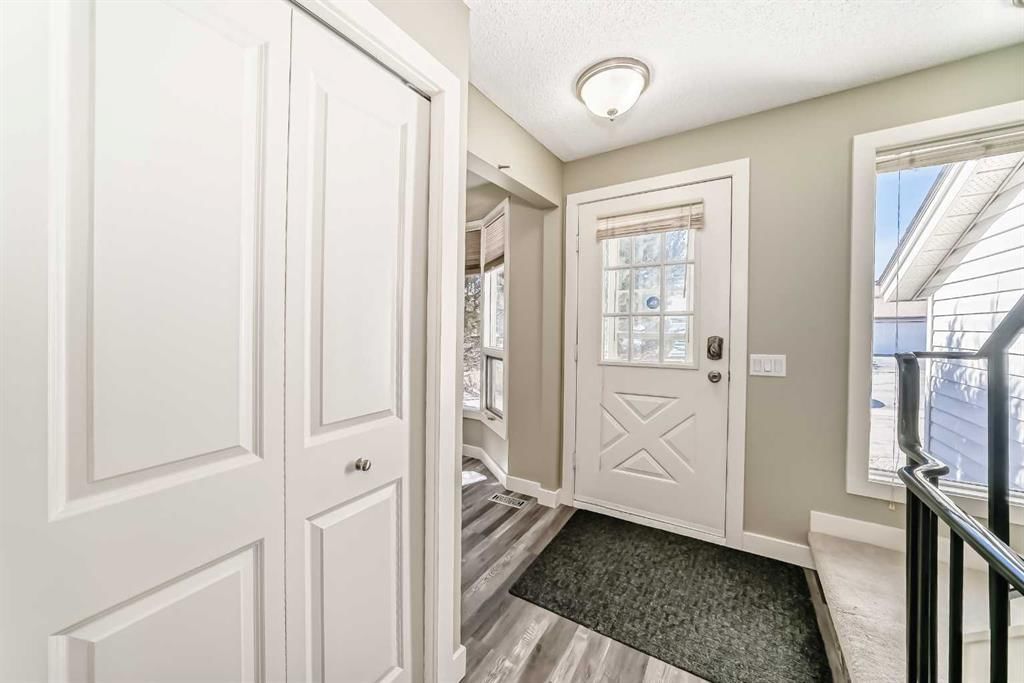 179 Ranchridge Drive NW, Calgary — photo 3 of 39