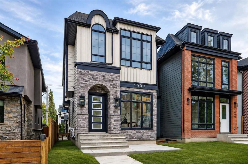 1007 18 Avenue NW, Calgary — main listing photo
