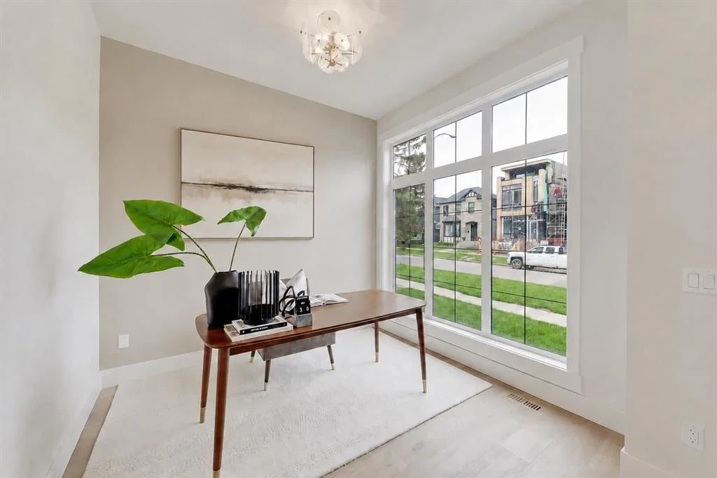 1007 18 Avenue NW, Calgary — photo 4 of 50