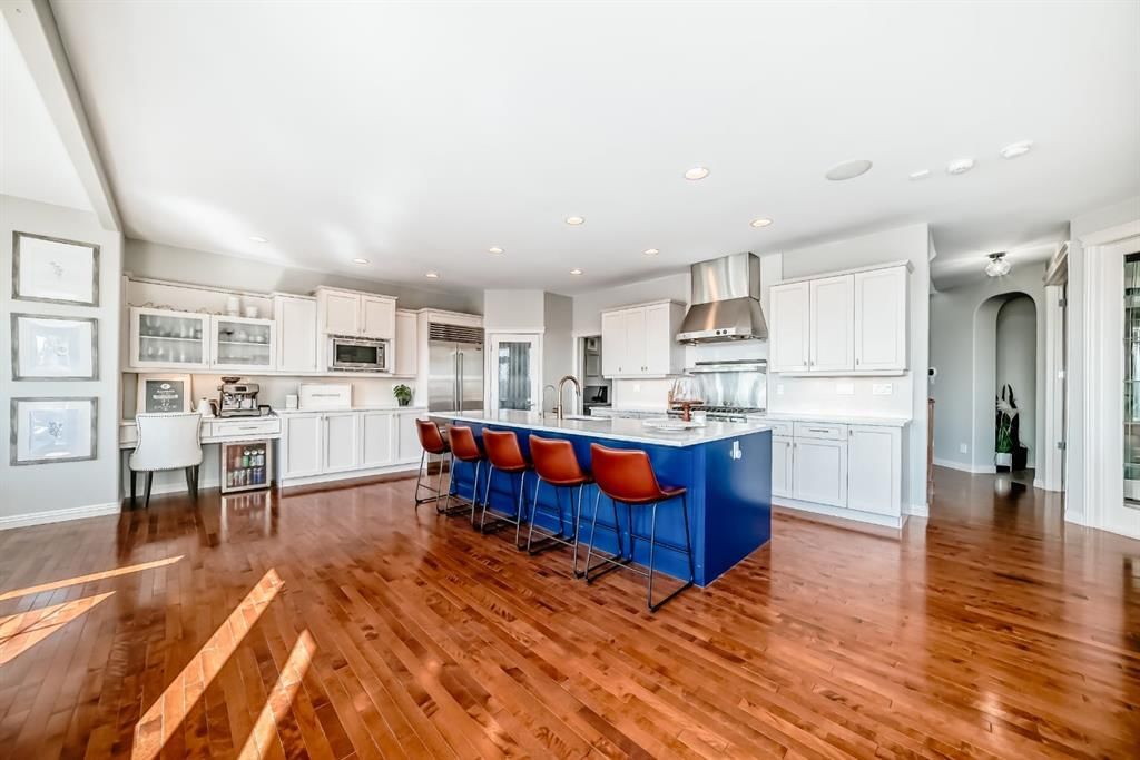 268 Springbluff Bay SW, Calgary — photo 4 of 50