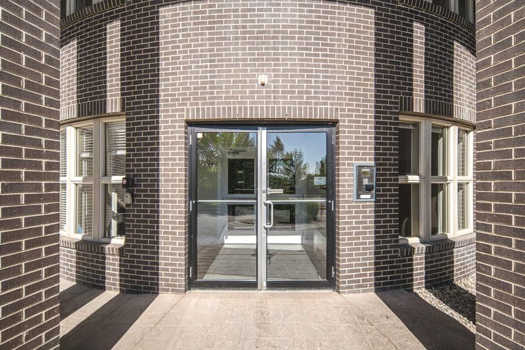 203, 88 Arbour Lake Road NW, Calgary — photo 5 of 42