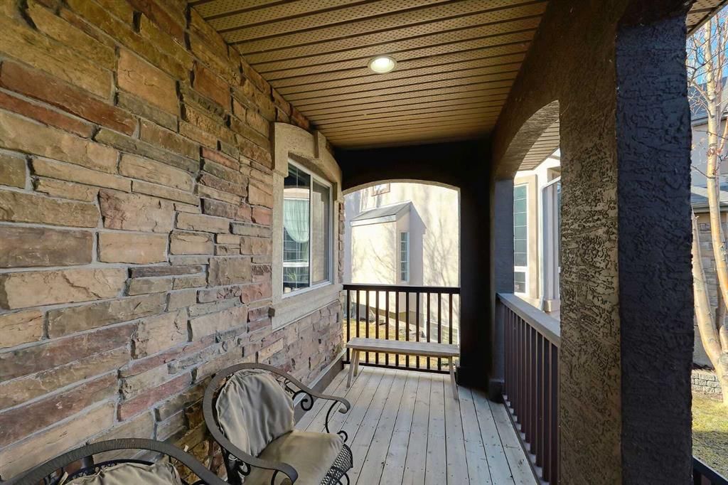 48 Cranleigh Court SE, Calgary — photo 3 of 49