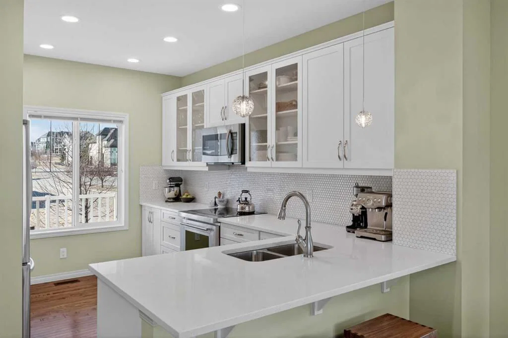 228 Mahogany Grove SE, Calgary — photo 3 of 44
