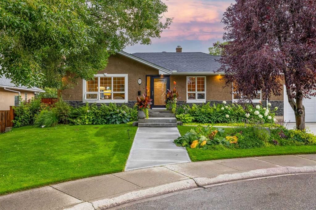 15 Wilshire Place SW, Calgary — photo 3 of 43