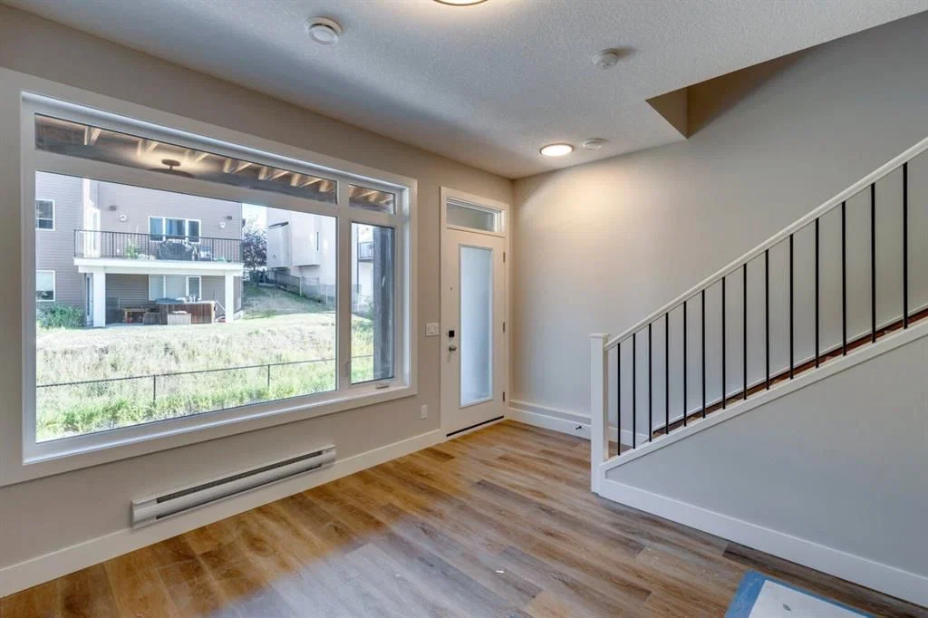 81 Royal Elm Green NW, Calgary — photo 4 of 22