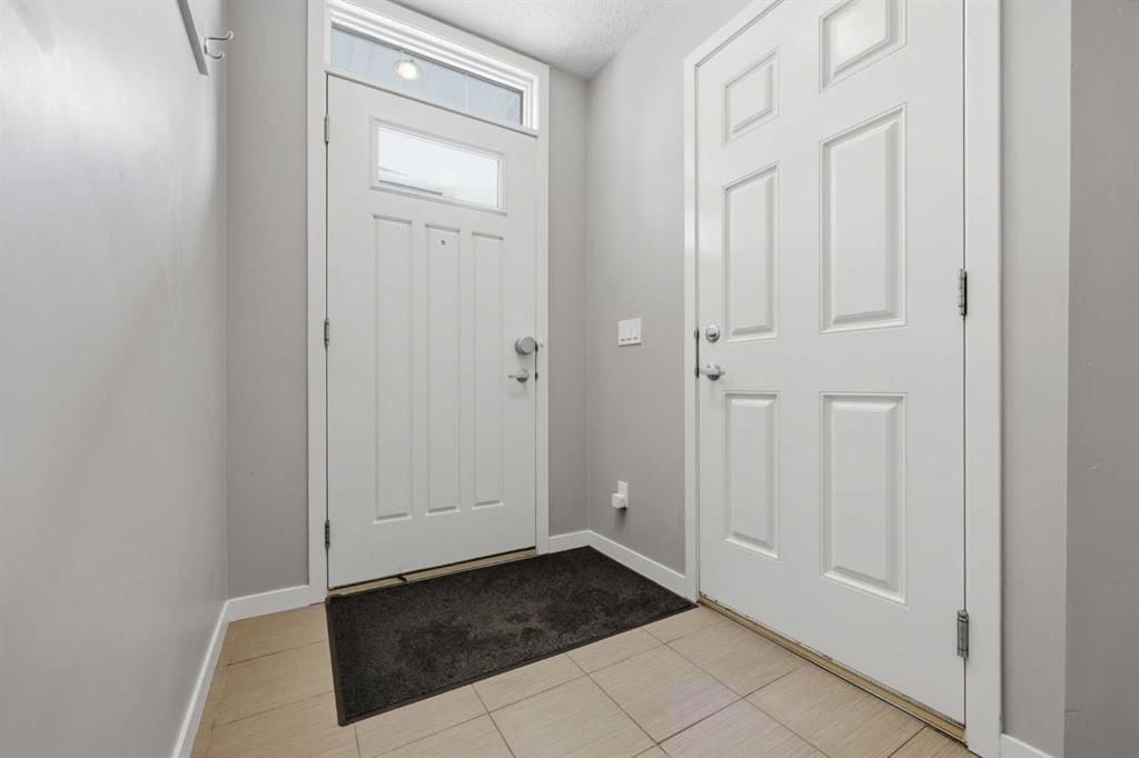 147 New Brighton Walk SE, Calgary — photo 3 of 48