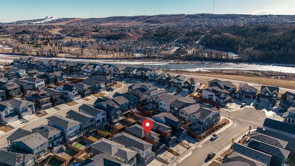 20 Rowley Common NW, Calgary — photo 3 of 50