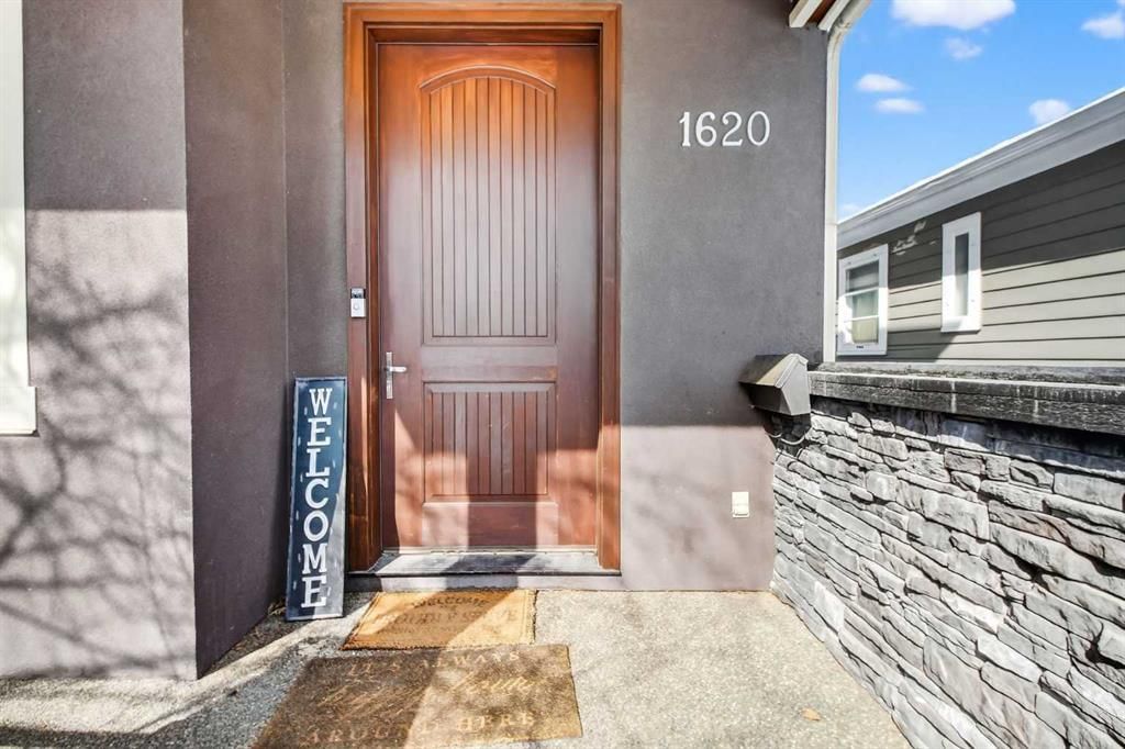 1620 18 Avenue NW, Calgary — photo 3 of 50